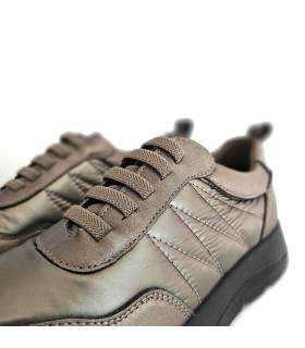 Detalle empeine con gomas elásticas zapatos mujer beige Vicmart.