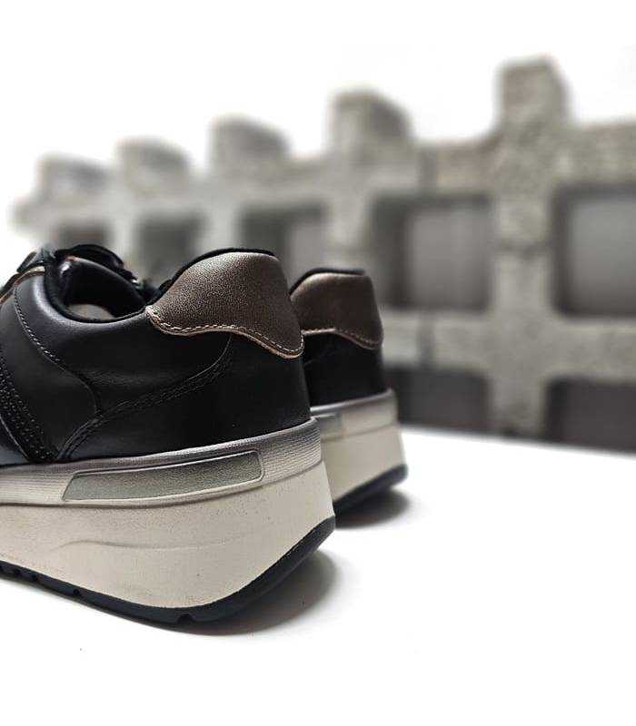 Zapatos deportivos mujer piel negro Treintas cordones trasera