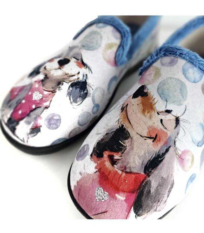 Zapatillas mujer divertidas Plumaflex con estampado perros detalle del dibujo