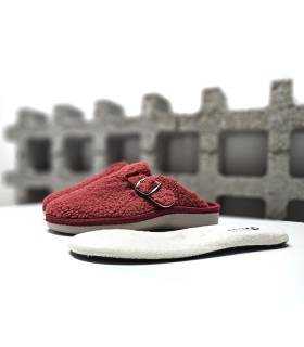 zapatillas de casa de mujer para invierno comodas tipo zueco modelo Teddy de Salvi  color cereza con plantilla extraible
