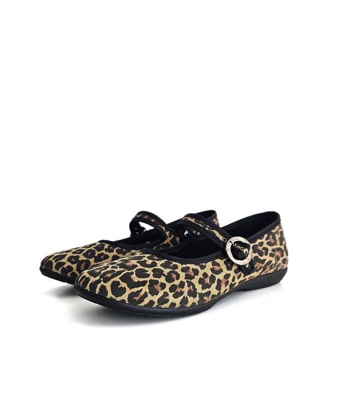 zapatillas casa mujer Cabrera animal print con hebilla puestas