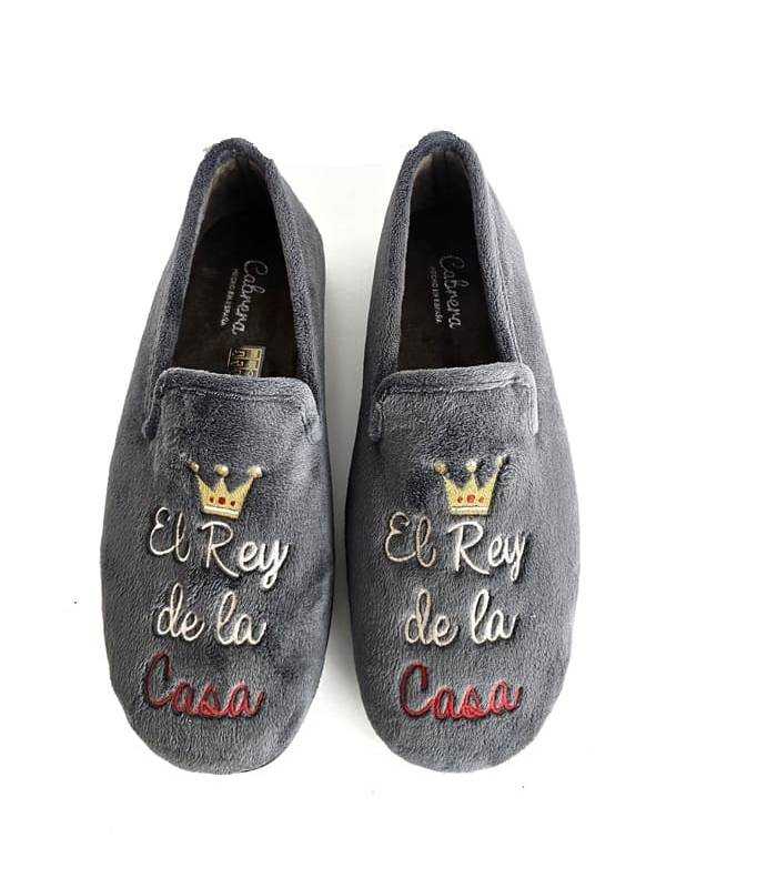 zapatillas de invierno hombre comodas y divertidas color gris de Cabrera ideales para regalar