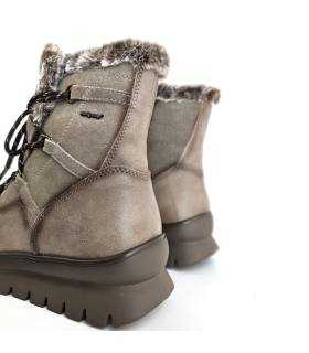 Botas impermeables mujer piel beige Treintas parte trasera