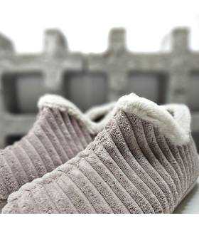 detalle tejido pana rosa zapatillas casa mujer Gema García