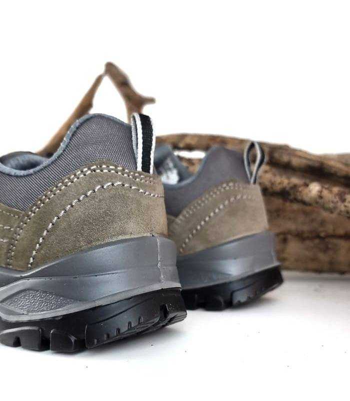 vista trasera de Zapatilla trekking beige hombre fabricada por Grisport