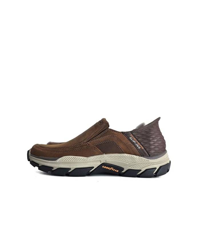 Perfil lateral zapatos mocasín piel Skechers Slip-ins