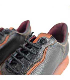 zapatos piel mujer cómodos negros, detalle del cierre de cordones elásticos