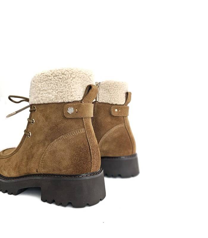 Botines invierno mujer España detalle trasero con tira