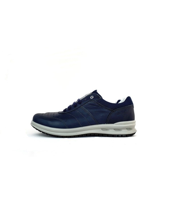 zapato de sport de hombre con cordones fabricado por grisport con piso ACTIVE en color azul