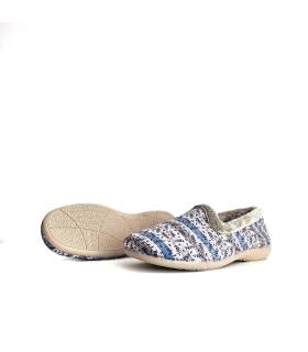 zapatillas casa mujer cerradas azul, vista de la suela antideslizante
