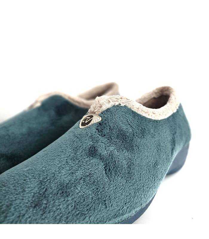 detalle de textil suave zapatillas cabrera turquesa mujer
