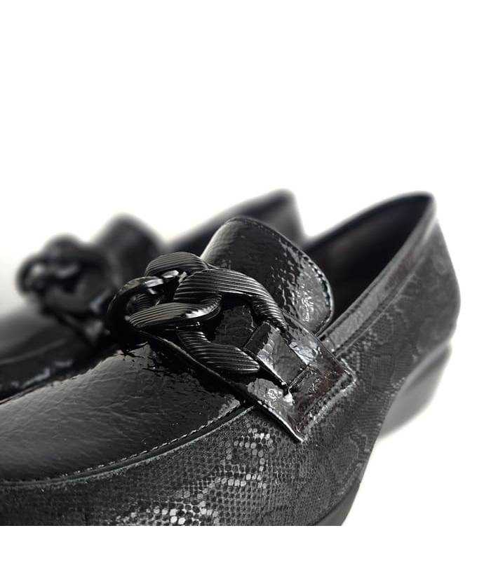 detalle hebilla mocasines mujer Doctor Cutillas negro