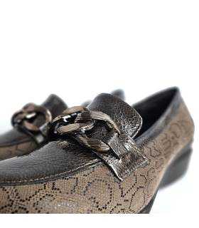 detalle hebilla mocasines mujer Doctor Cutillas taupe