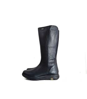 perfil botas mujer caña alta de Nature impermeables