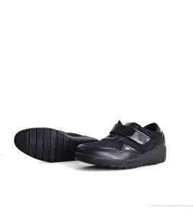 detalle de suela de poliurteano de zapatos mujer Doctor Cutillas negro