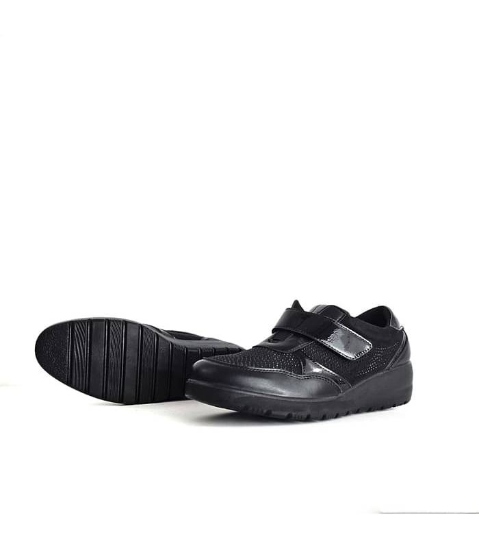 detalle de suela de poliurteano de zapatos mujer Doctor Cutillas negro