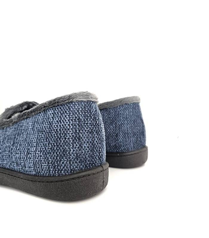 vista trasera de zapatillas cerradas de invierno azules fabricadas por Plumaflex de Roal