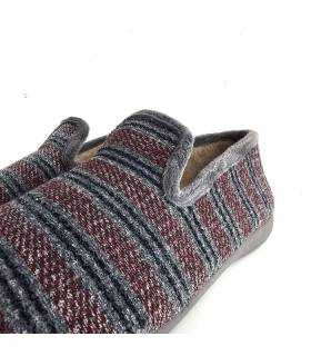 detalle tejido zapatillas invierno color burdeos