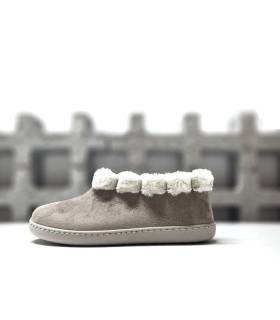 zapatillas mujer pompón suave taupe