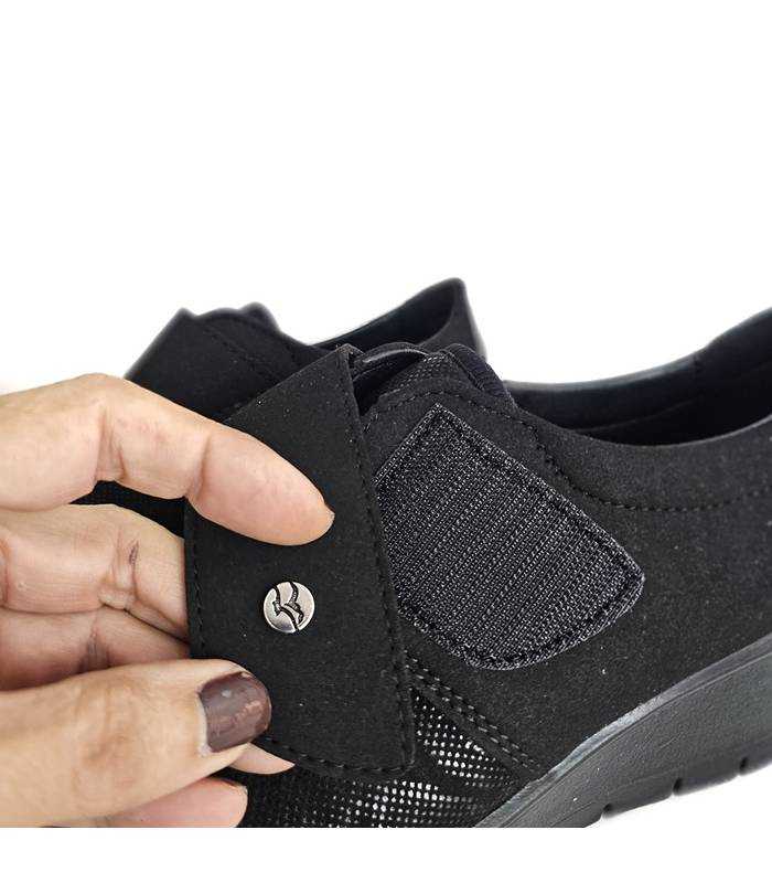zapatos mujer negros cierre de velcro abierto cómodos