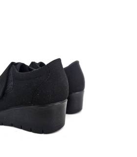 zapatos mujer cuña ligera negros, vista trasera