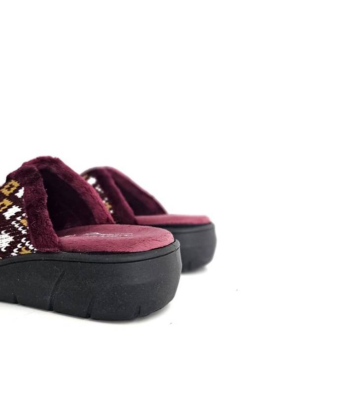 zapatillas casa mujer cuña baja granates