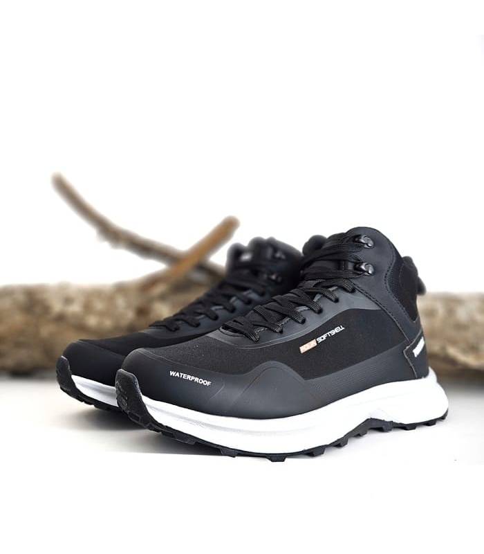 Botas trekking impermeables hombre Paredes Ayllón vista frontal