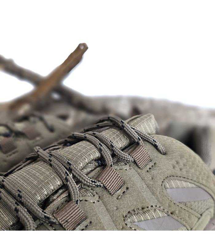 detalle cordones zapatillas trekking Paredes