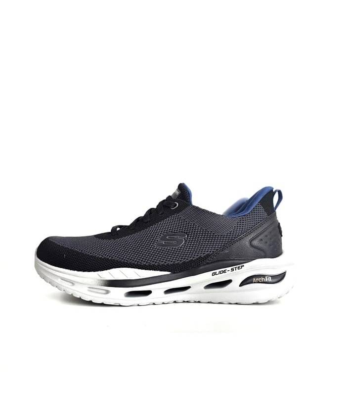 skechers arch fit hombre negro caminando