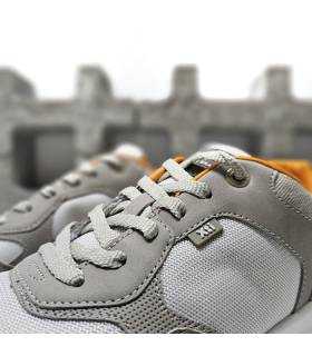 detalle material textil zapatillas casual xti