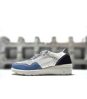 zapatos deportivos piel perforada mujer Laura Azaña azul