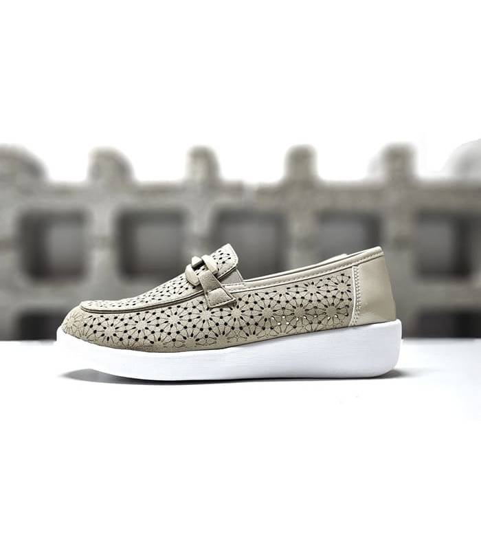 Vista lateral mocasines mujer Doctor Cutillas verano
