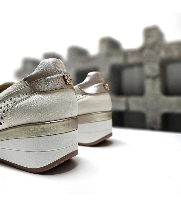 renature chika10 mocasines cuña mujer vista trasera