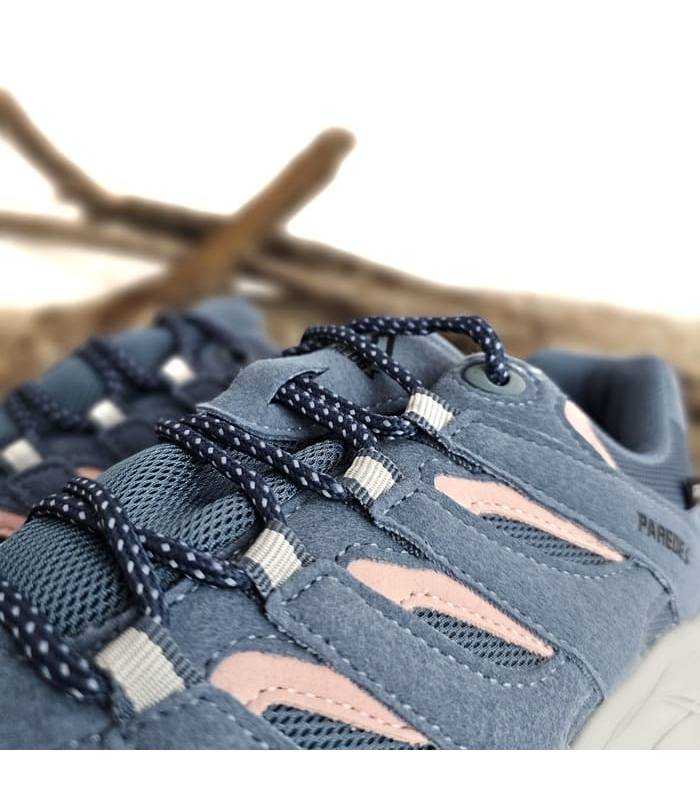 detalle cordones zapatillas trekking mujer Paredes azul