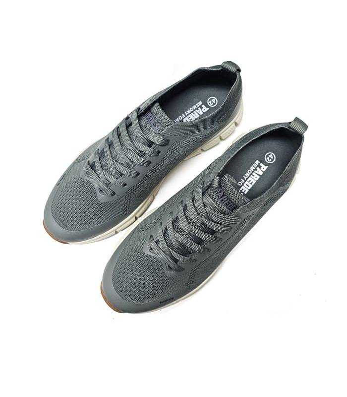vista superior zapatillas deportivas hombre Paredes