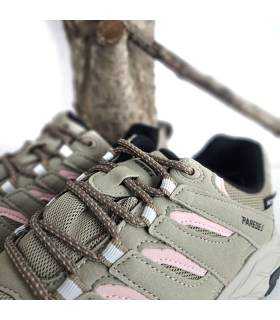 detalle cordones zapatillas trekking mujer Paredes beige