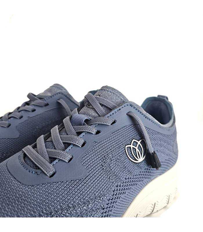 Detalle tejido transpirable azul Runner Lady Laura Azaña