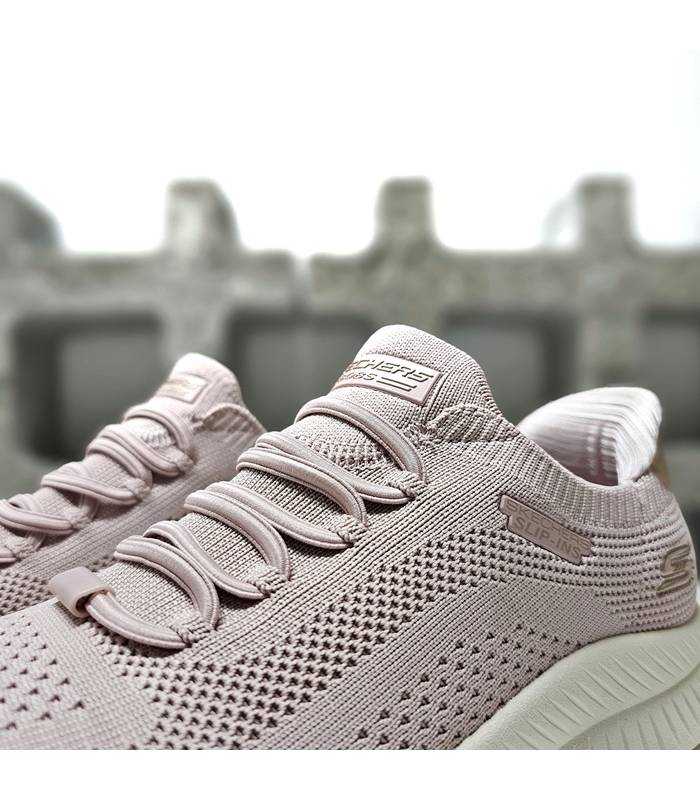 detalle tejido Stretch Fit de las zapatillas rosas de Skechers