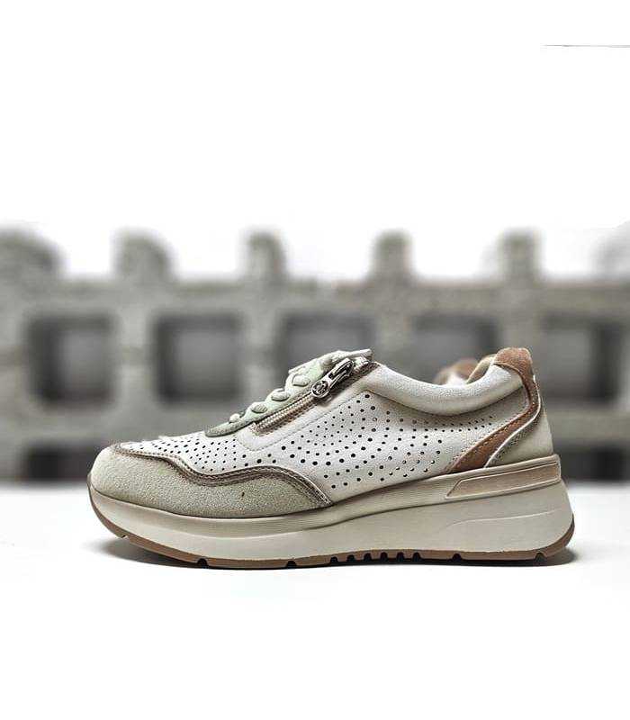 perfil lateral deportivas mujer