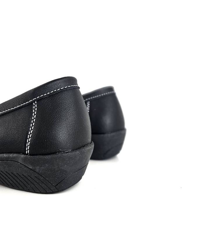 zapatos mocasín mujer cuña negros vista trasera