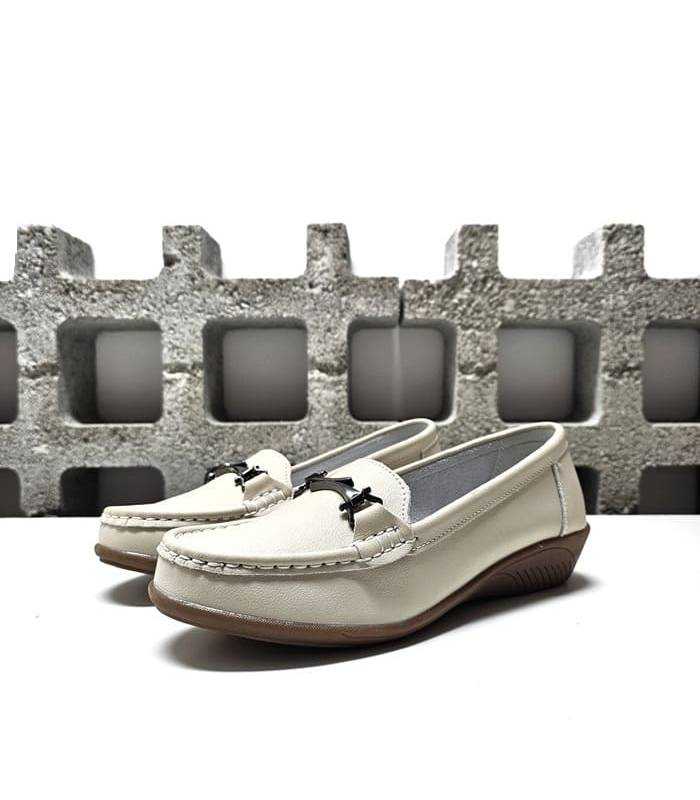 zapatos mujer beige cuña piel pespunte claro