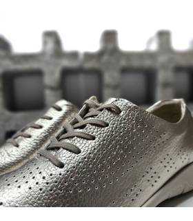 zapatos cordones cómodos mujer detalle piel