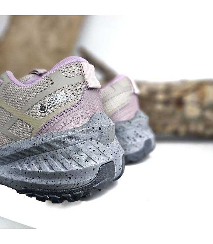 detalle talón y amortiguación zapatillas senderismo mujer Elementerre Sooke