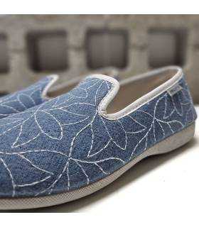 detalle zapatillas casa verano azules Garrido Muro