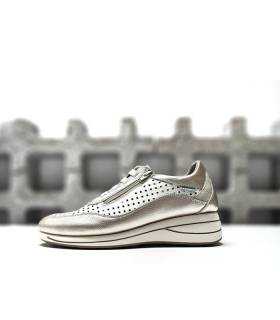 perfil zapato cuña verano mujer con cremallera lateral y elásticos
