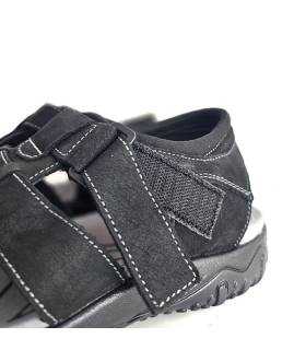 detalle de velcros sandalias cerradas hombre piel negra con velcro Vicmart