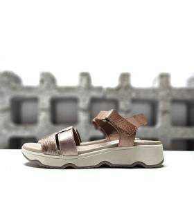 sandalias casual oro rosa piel grabada