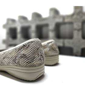zapatillas manoletina beige serpiente