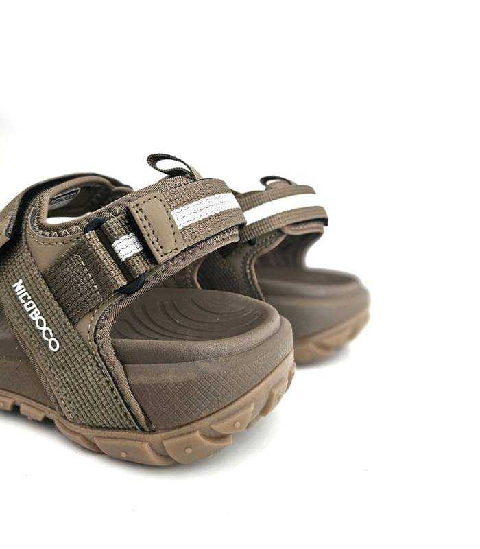 sandalias senderismo hombre verdes con velcro, trasera