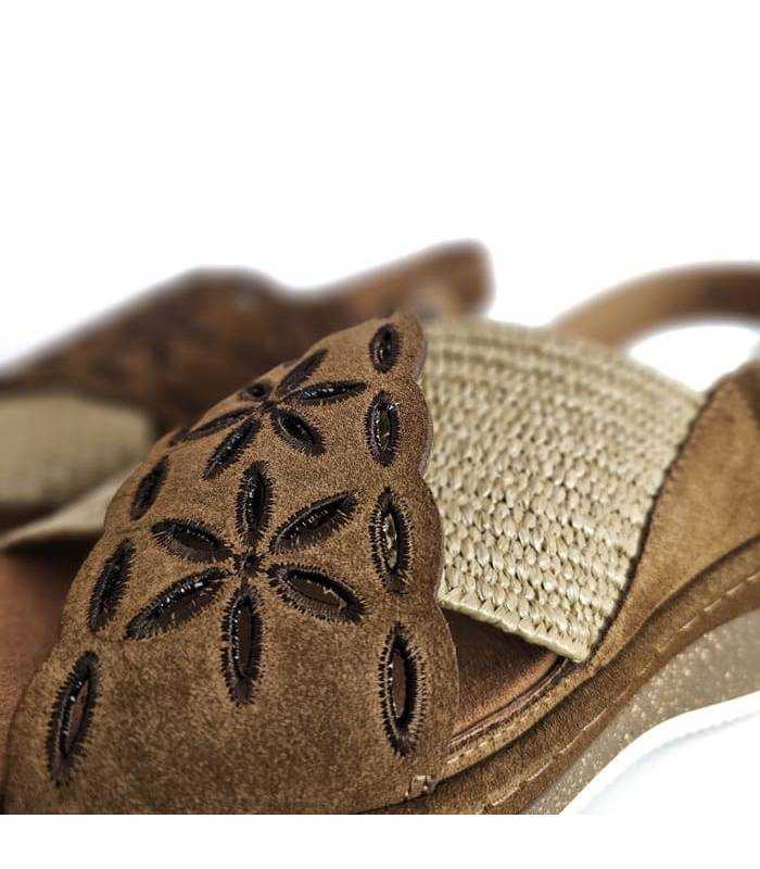 sandalias piel mujer negras detalle flores bordadas